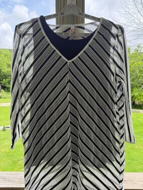Boho Lagenlook Boutique Plus Size Black/White Stretch Tunic / Cover-Up Size 3X